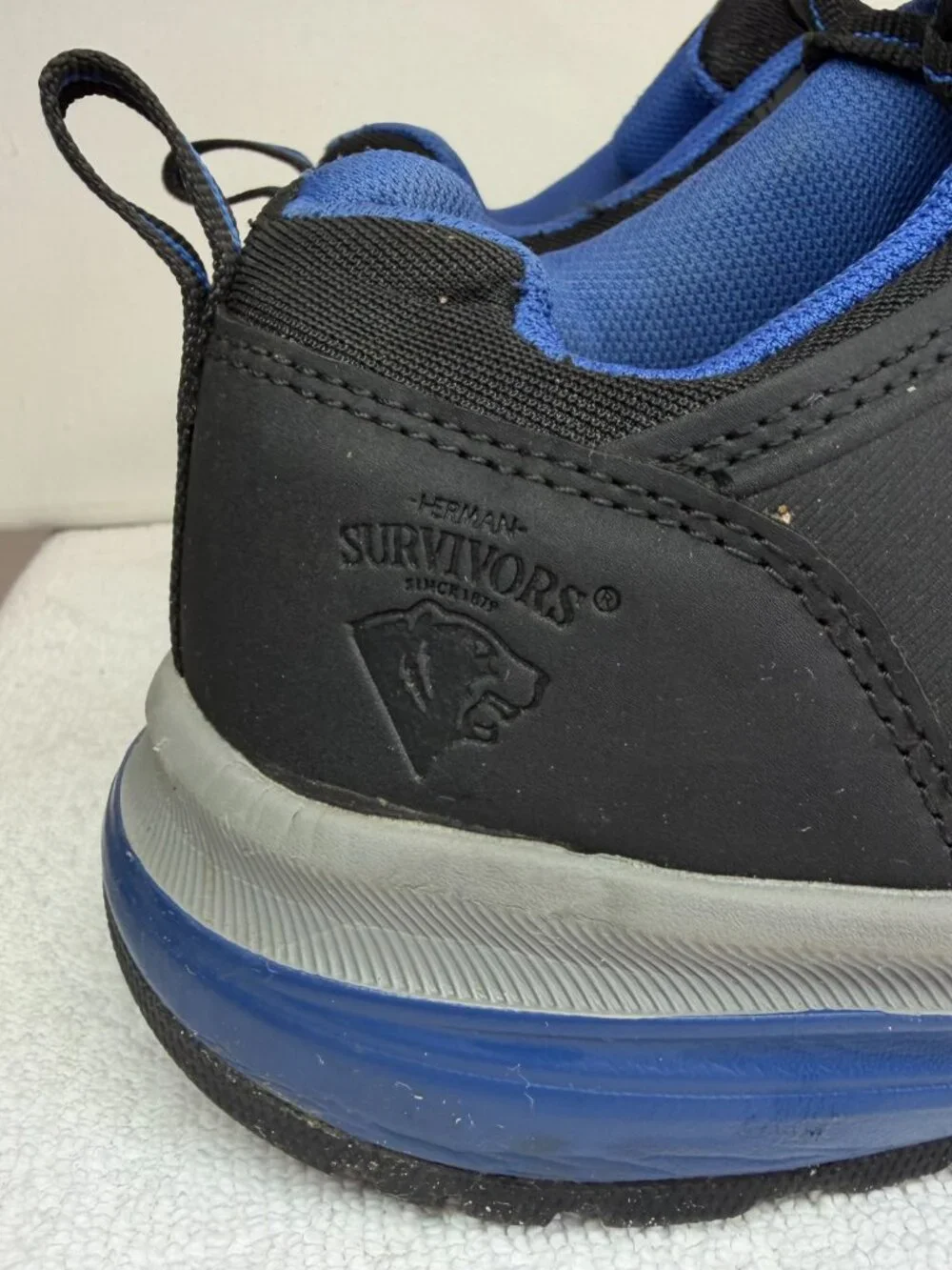 Herman Survivors Cassle Men’s Composite Toe Work Safety Shoes Size 8.5 Black Blu